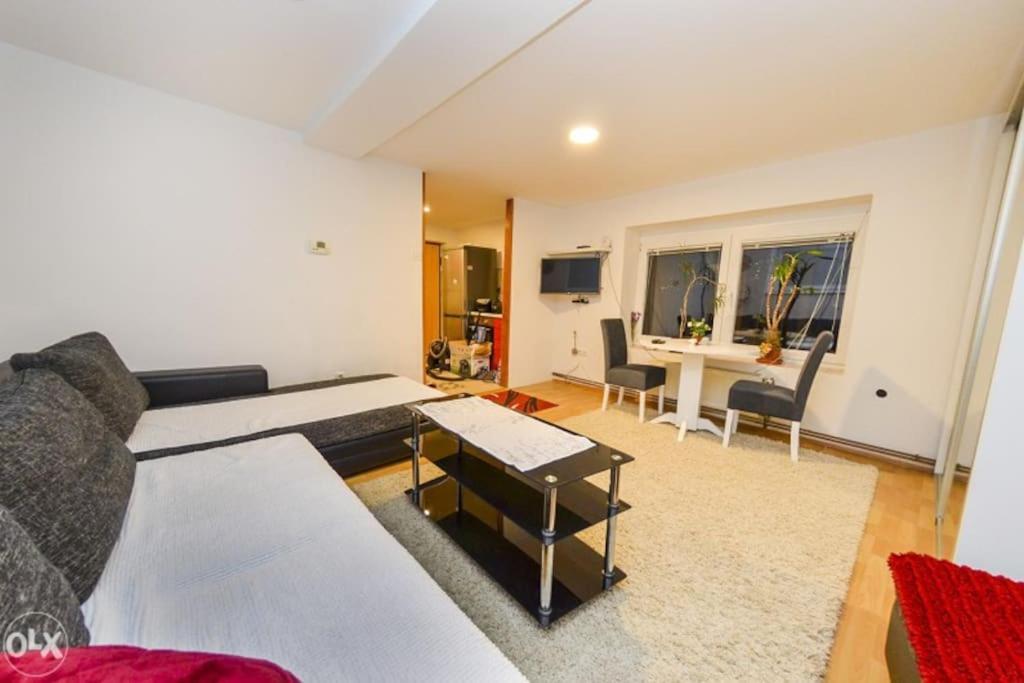 Apartment In ซาราเยโว ภายนอก รูปภาพ